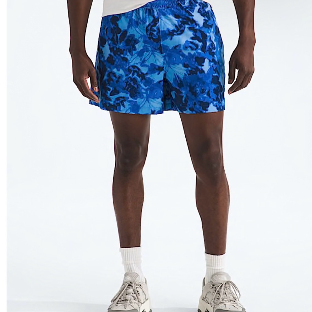 Men's The North Face Class V Pathfinder Pull On Shorts 5” Hero Blue Lux Med